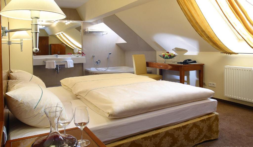 Hotel Nationalpark Illmitz Room photo